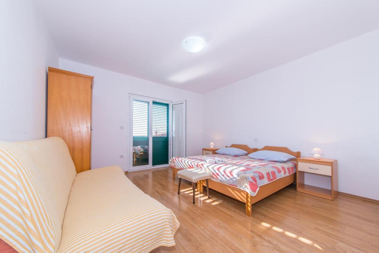 Apartment Villa Besker Makarska Exterior photo