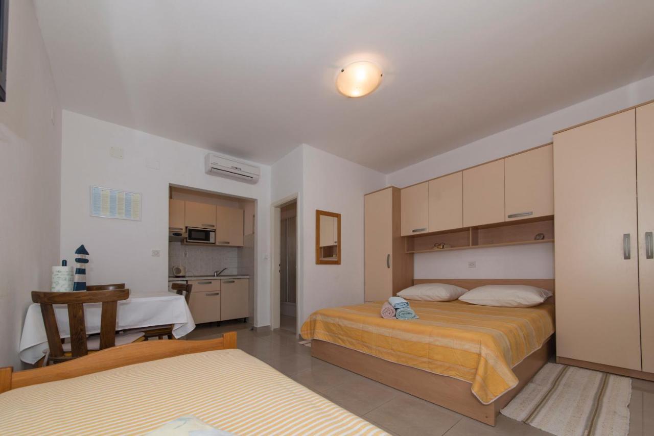 Apartment Villa Besker Makarska Exterior photo