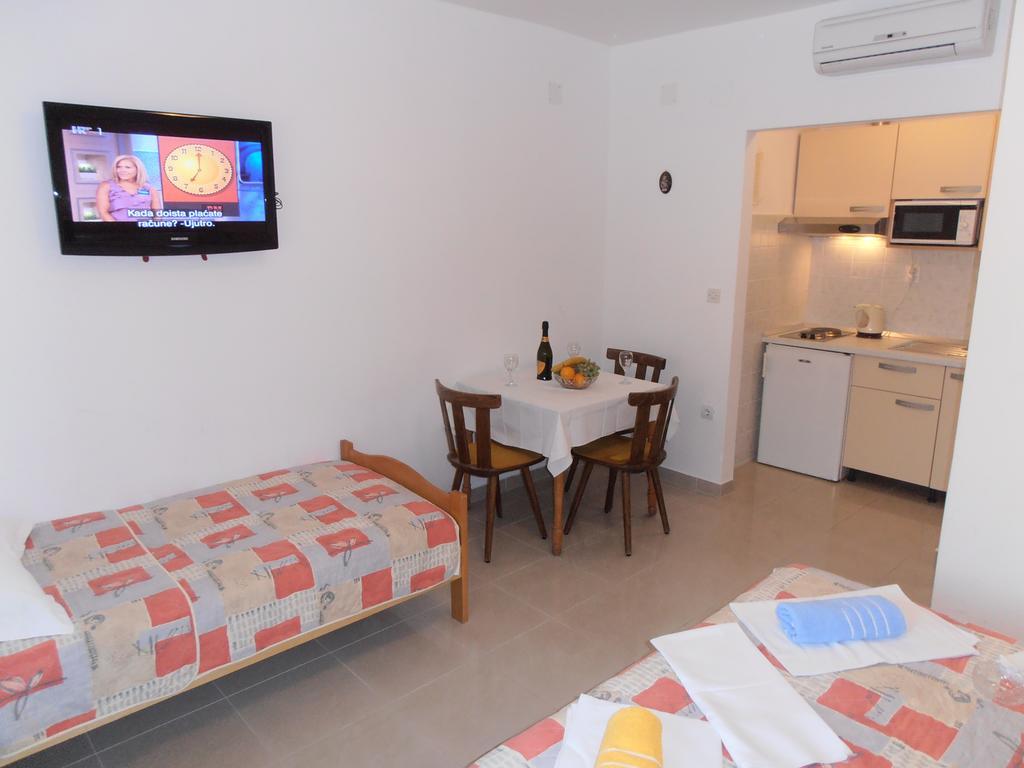Apartment Villa Besker Makarska Exterior photo
